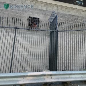 Theft-Deterrent Tubular Steel Fence For Enhanced Safety