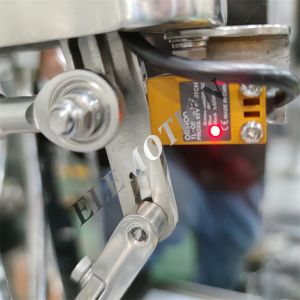 Steel 304 Frame Rotary Vacuum Packaging Machine For Extreme Large Bag