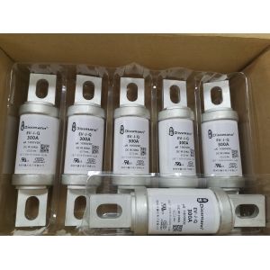 10A-800A Electric Vehicle Ceramic Fuses , Bolted EV Fuses