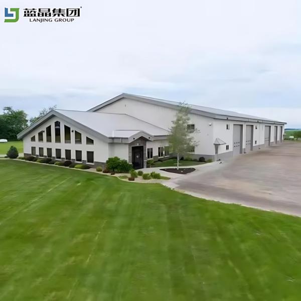 Buy Roll Up Door Steel Structure Warehouse Building Earthquake Resistant at wholesale prices