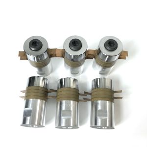 China Hand Held Ultrasonic Welding Machine 28khz Switching Transducer Output 100W-4200W on sale