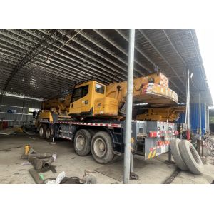 Maximum Lifting Height of 40m Xg 50t Mobile Crane for Your Construction Projects