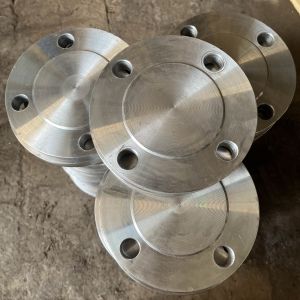 Q235 Galvanizing Cs Blind Flange Carbon Steel Durable Material