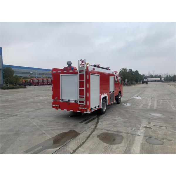 Mini Small Dongfeng 2 Ton Holding 2+3 Men Jet Height 40m Maximum 100km/h Water tank Fire Truck