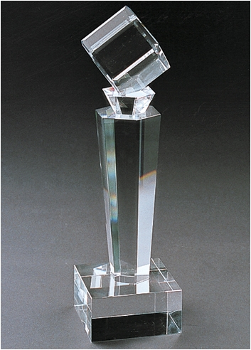 Buy Top Grade Crystal Trophy at wholesale prices