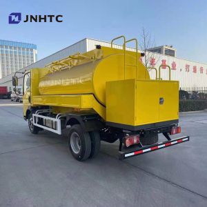 Sinotruk Howo Light Fuel Tank Truck 4x2 New Model 3000l