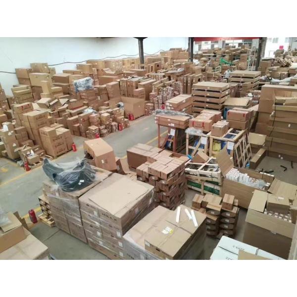 Car Model LR3 Fuel Tank Filler LR053666 as picture shows for easy replacement