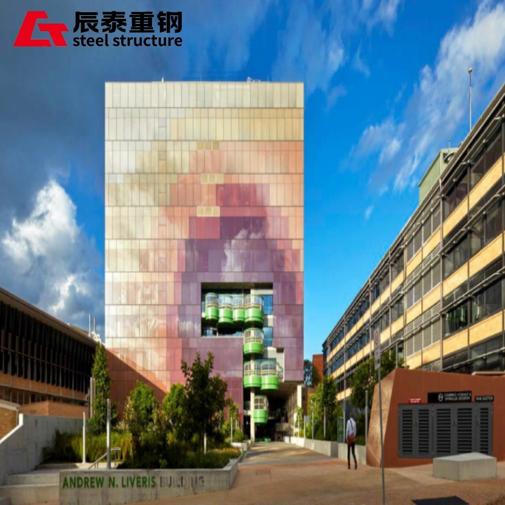 Spacious Well Ventilated Prefabricated Steel Structure Constructed School For