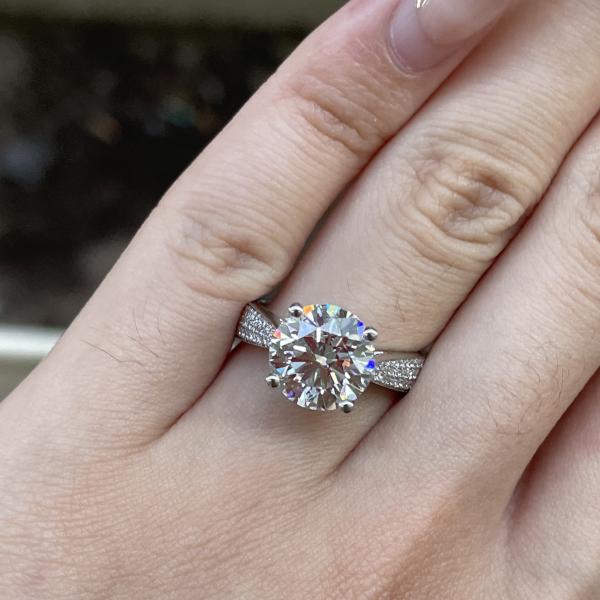 18K Real Gold Lab Grown Diamond Rings IGI Certified for Engagement Wedding