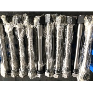 KS450 KS500 Hydraulic Breaker Through Bolt Casting Steel Material