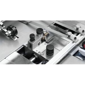 SW-820 / SWAFM-1050 Fully Automatic Thermal Film Laminating Machine With Stacker