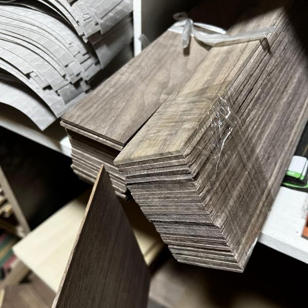 Wholesale Veneer Wood Walnut Natural Walnut Veneer AA Mountain/Straight Grain Veneer Wood Sheet