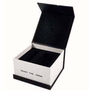 Pantone Paperboard Consumer Electronics Packaging Boxes Gift Magnetic 500pcs