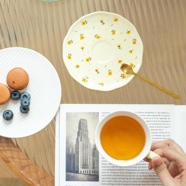 European-style Luxurious Small Green Flower Coffee Cups And Saucers With Spoons Custom-made Ceramic Glazed Flower Tea Cups And Mugs For Men And Women