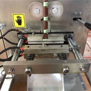 DXD Vertical Premade Bag Packing Machine Pillow 260mm