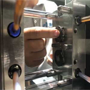 Automotive Micro Molding Micro Molding babyplast micro molding