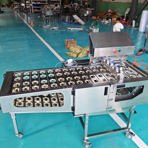 China Four Rows Of Duck Egg Egg Knocking Machine Efficient Automatic Egg Processing Equipment on sale China Four Rows Of Duck Egg Egg Knocking Machine Efficient Automatic Egg Processing Equipment on sale