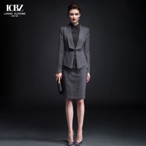 Stylish Red Business Casual Four-Piece Ladies Suit with Single Button Closure