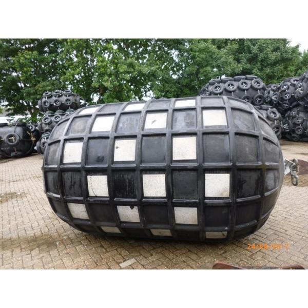 Buy D3300*6500L Pneumatic Rubber Fender High Pressure 50kpa 80kpa at wholesale prices