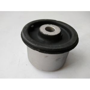 7L0407182G Suspension Parts Control Arm Bushing