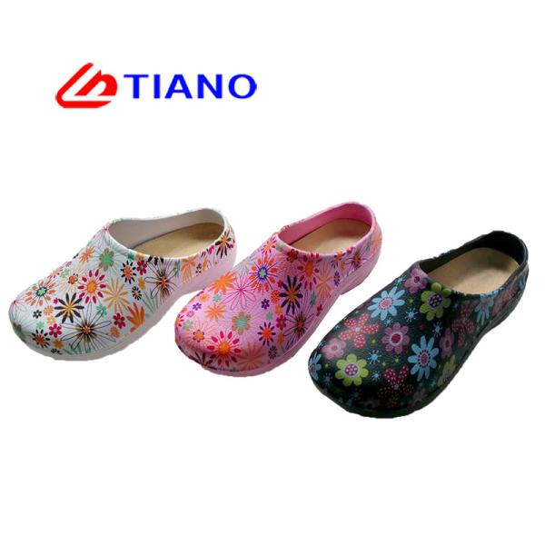 Buy Winter Anti Slip Removable Fleece Lined Garden Clogs at wholesale prices