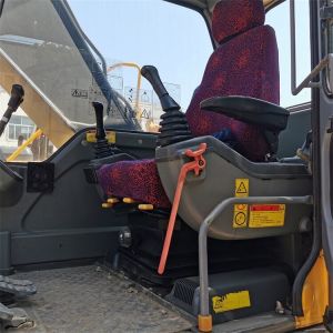 0.85 m3 Bucket Capacity Used 20 Ton Volvo 200B Excavator with Original Hydraulic