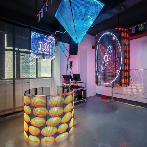 High Brightness LED Grille Screen Full Color 6000CD For Retail Store Wall Display