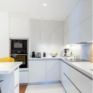 China Floor To Ceiling Modern Matte White Lacquer Paint Kitchen Cabinet on sale