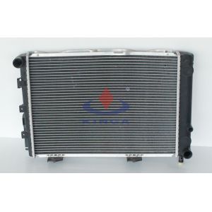 China High cooling efficiency auto repair radiator Of BENZ W124 / 200D / 250 TD 1984 1993 MT on sale