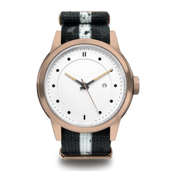 Buy Classical Slim Nylon Band Watches Mineral Crystal For Outdoor Sports at wholesale prices