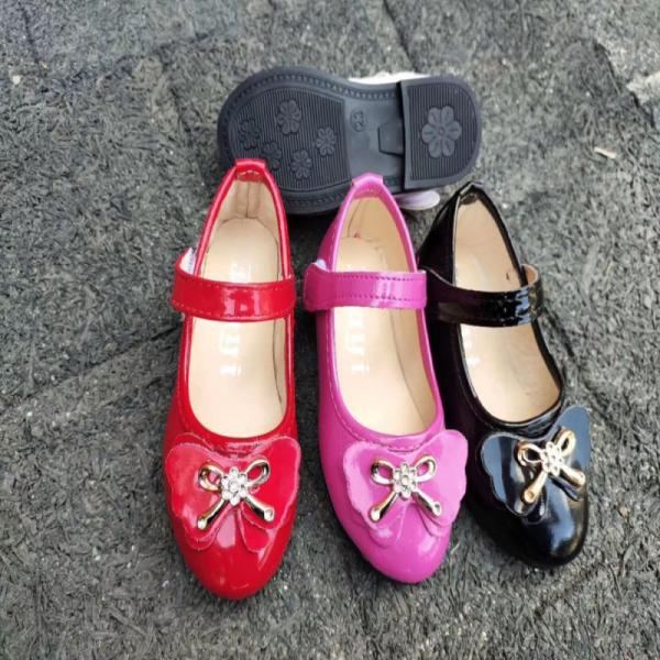 Buy Girl'S Shoes at wholesale prices