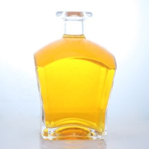 China Glass Collar Material Square Shape Whiskey Vodka Tequila Brandy Gin Rum Bottle with Cork on sale