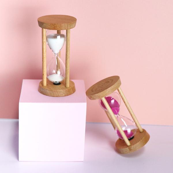 Classical Wooden Hourglass Sand Clock For Desktop / Bedroom
