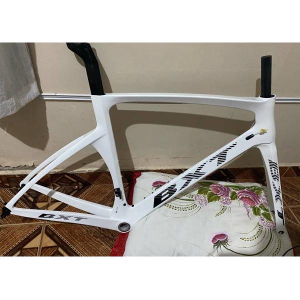 Aero Shaping Rim Brake Road Bikes Carbon Fiber Bicycles 700C