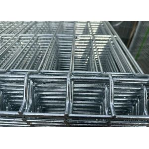 Galvanized Steel Triangle Fence Panel Anti-Cut Security Mesh