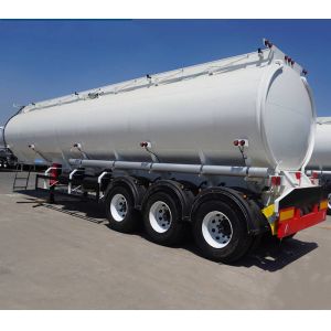 3 Axle Carbon Steel Oil Tanker/Fuel Tank Semi Trailer with 50t-70t Load Capacity