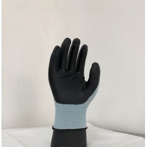 Oil Resistant 13G Seamless Nitrile Gloves With Grip