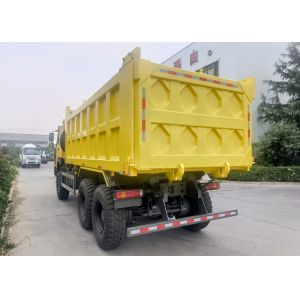 China Sinotruk Howo Tipper Dump Truck 6 × 6 All Wheel Drive With 14.00R20 Single Tyre 380Hp on sale