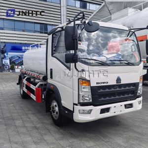 China Light Sinotruk HOWO 4X2 5 Cbm Water Transport Vehicle Water Tanker Trucks on sale