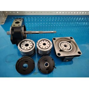 Custom-Made Parker Replacement Hydraulic Pump T67CBAS B25B14B22 3R00 B100
