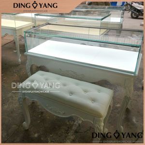 1200X550X950MM European Style Jewelry Showcase