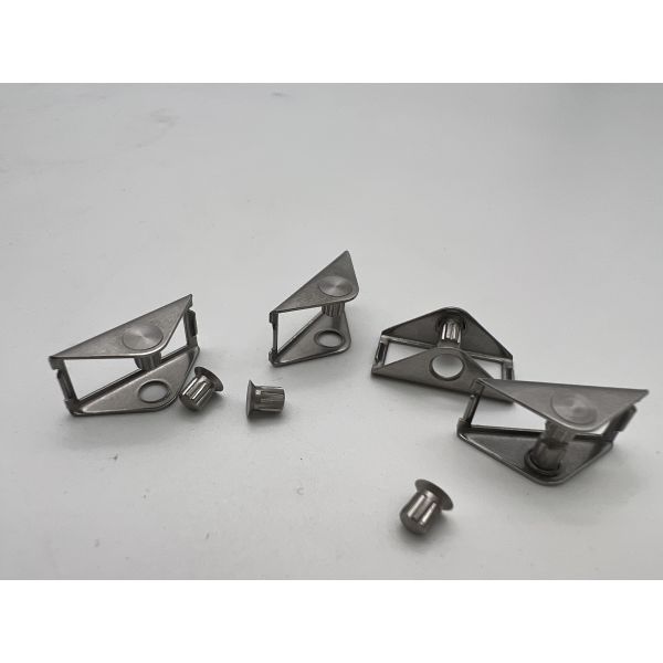 Custom Metal Triangular Connector – High Strength | Precision Stamping | Heat