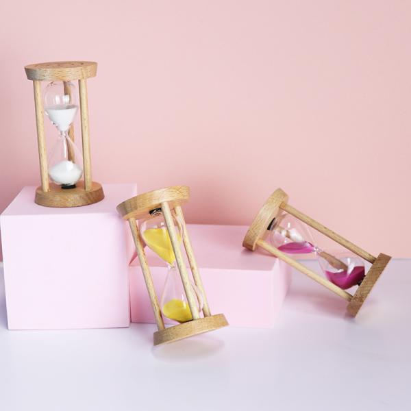 Classical Wooden Hourglass Sand Clock For Desktop / Bedroom