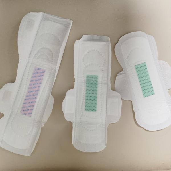 Buy 330 Day Use Women Sanitary Napkin OEM Odor Control at wholesale prices