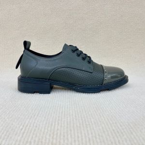 Women casual sport shoes with breathable meth surface elegant