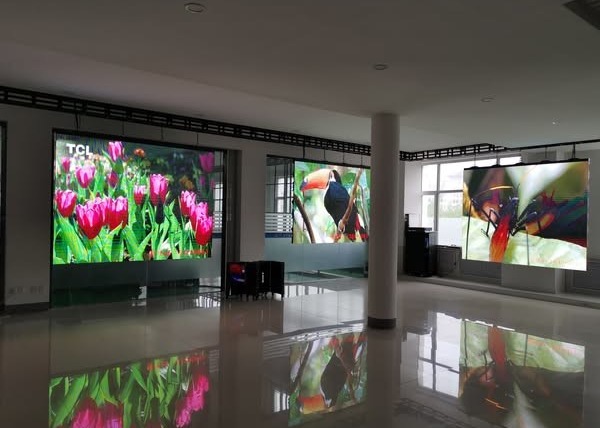 500*500MM Cabinet Size Outdoor Full Color LED Display with SMD2121 Encapsulation and 250000dots/sqm Dot Density
