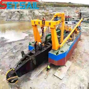 Total Weight 28-1000t 12 Inch Diesel Engine Cutter Suction Dredging Machinery