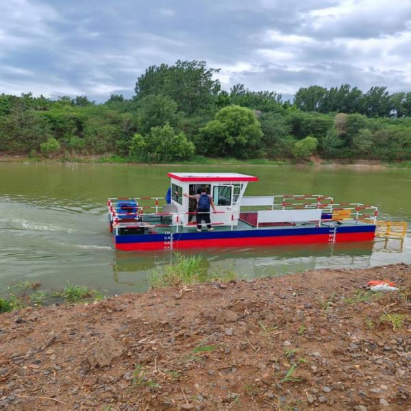 16 CBM Aquatic Weed Harvester with 2.1m Cutting Width