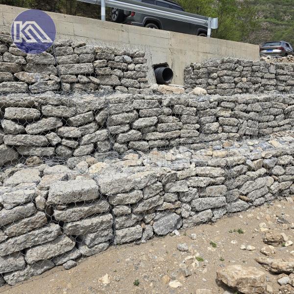 Buy Erosion Protection Gabion Retaining Wall Fence at wholesale prices