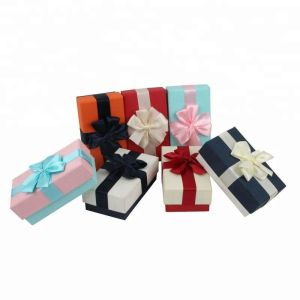 Custom Valentine Gift Boxes With Offset Printing
